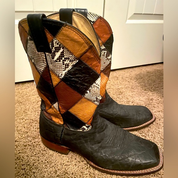 Larry Mahan western Boots with patch work. These are an 11D but fit a 10.5 D - Picture 1 of 4